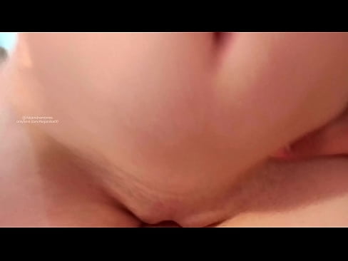 ❤️ Sleeping in my sister's room and that's how I woke up ❌ Super porn at us ❌️