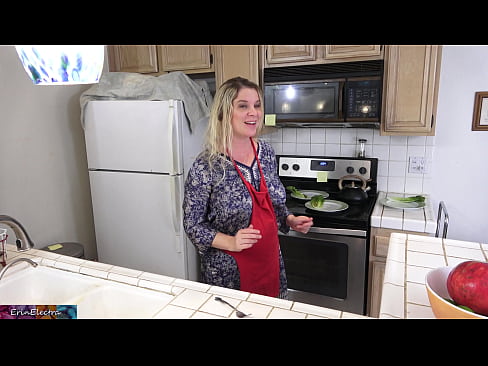❤️ Stepmom milking him in the kitchen before his date ❌ Super porn at us ❌️